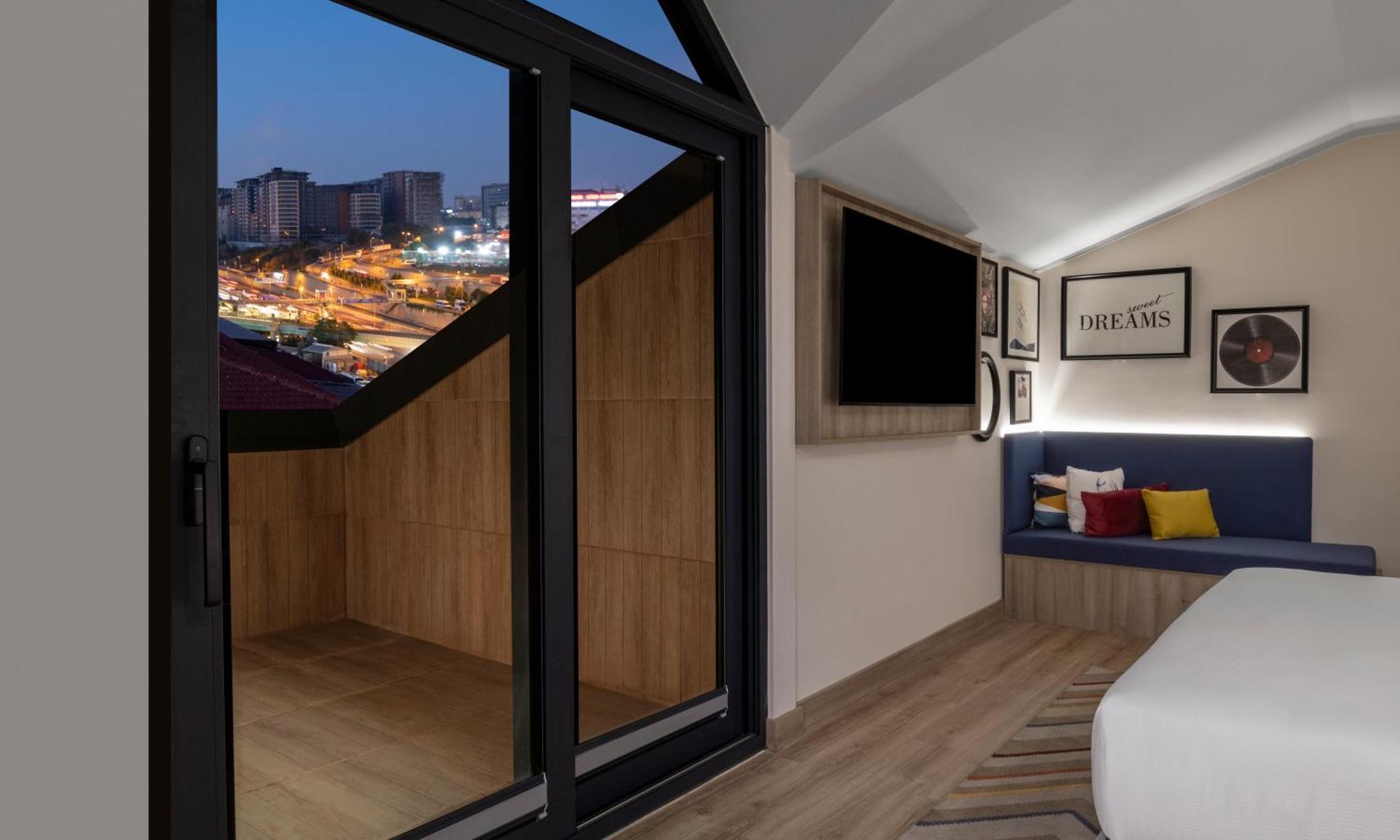 Hampton By Hilton Istanbul Merter Extérieur photo