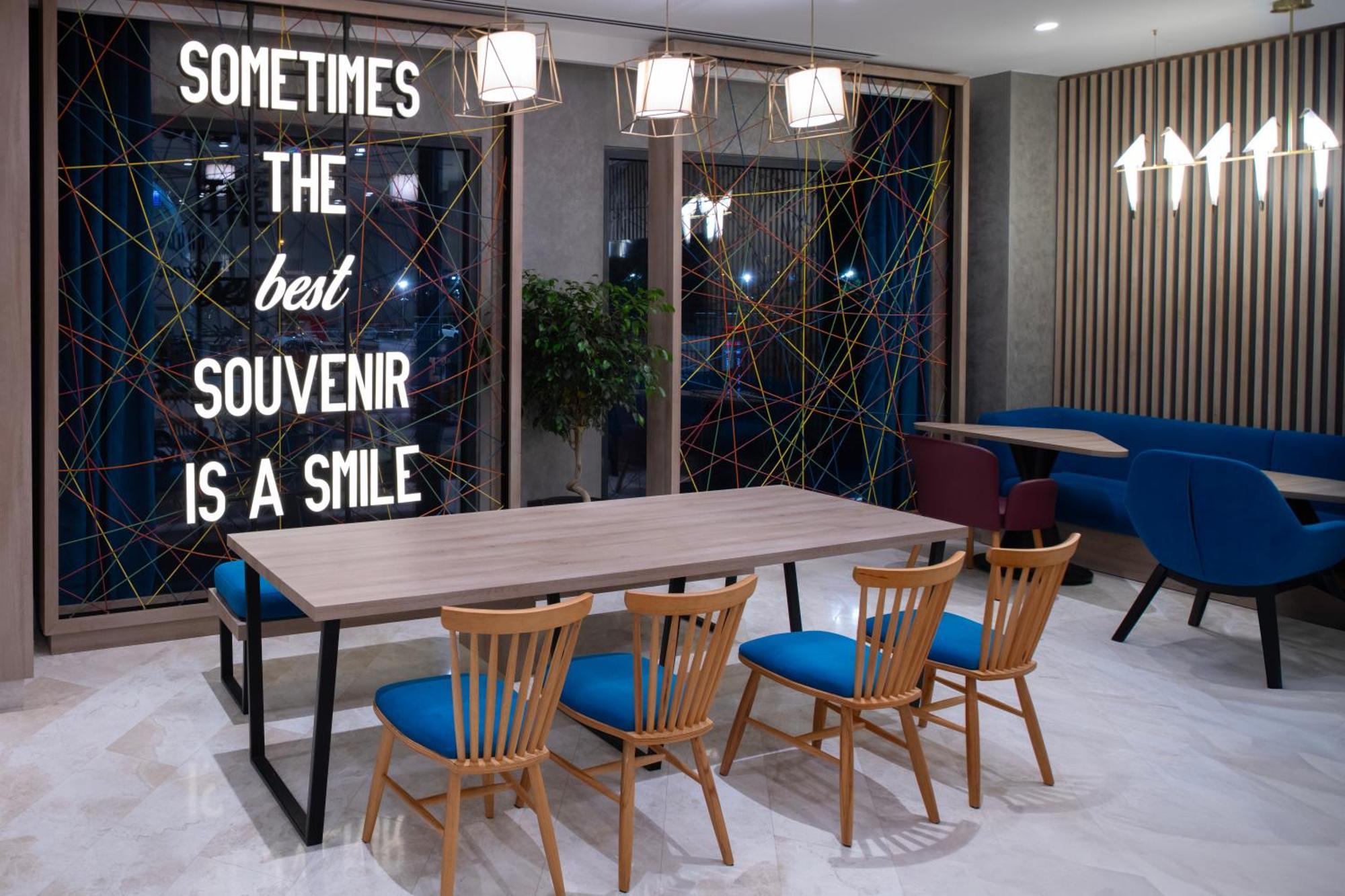 Hampton By Hilton Istanbul Merter Extérieur photo