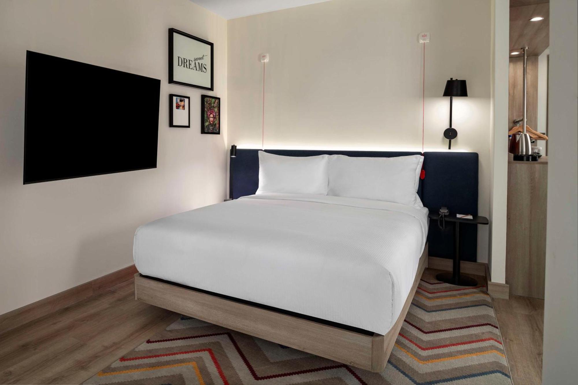 Hampton By Hilton Istanbul Merter Extérieur photo