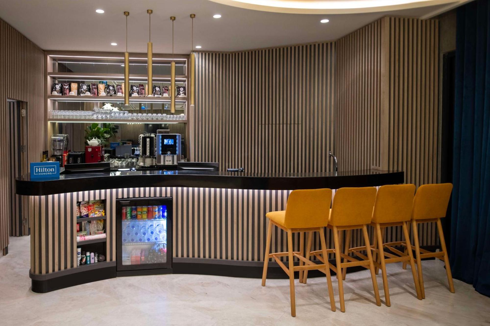 Hampton By Hilton Istanbul Merter Extérieur photo